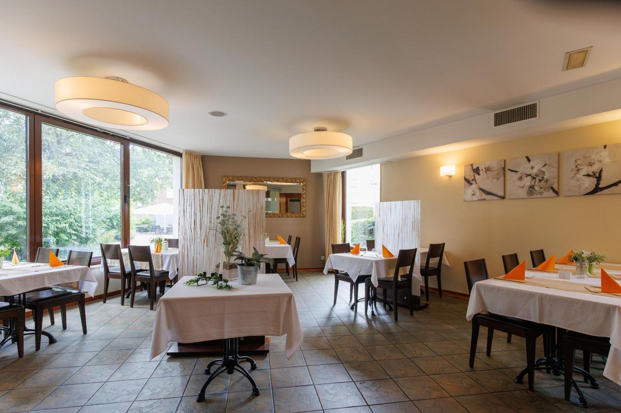 Hotel Restaurant Sonne-Post Murrhardt Экстерьер фото