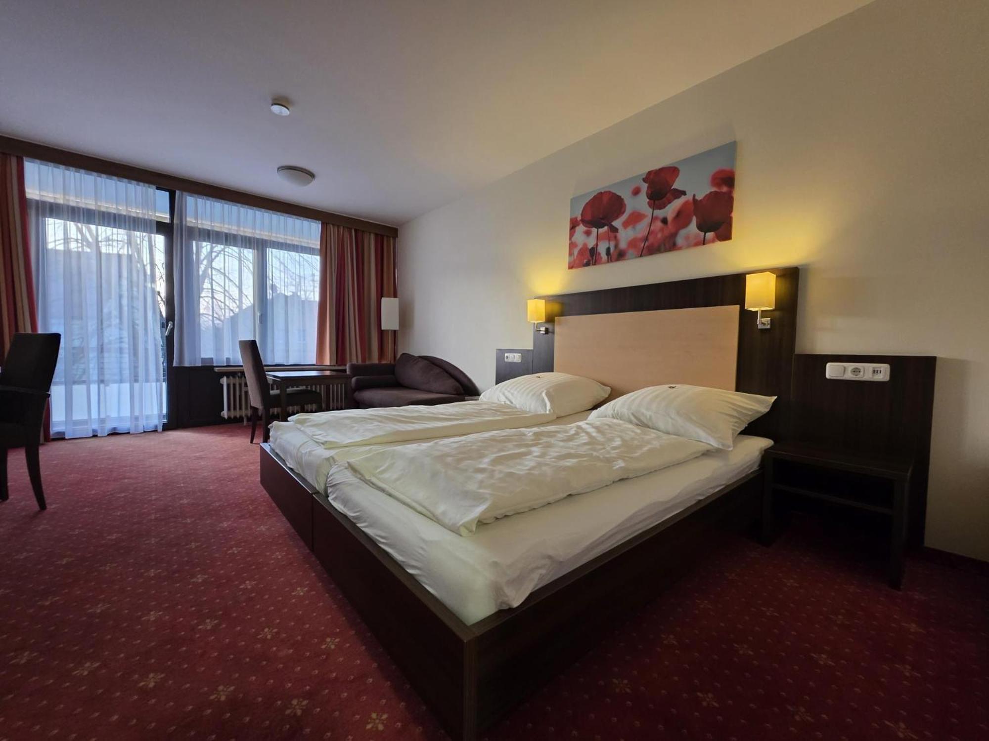 Hotel Restaurant Sonne-Post Murrhardt Экстерьер фото